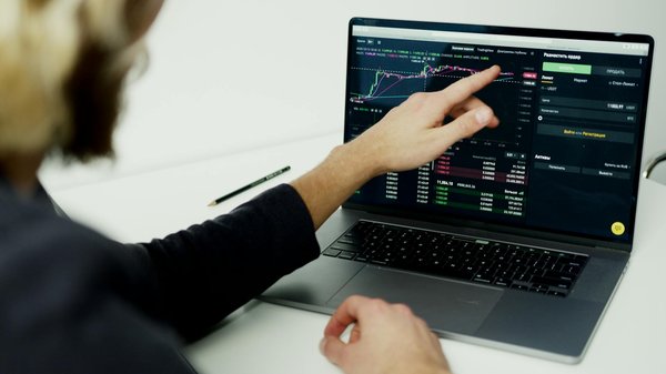 Investir dans des actions : les erreurs à éviter pour réussir