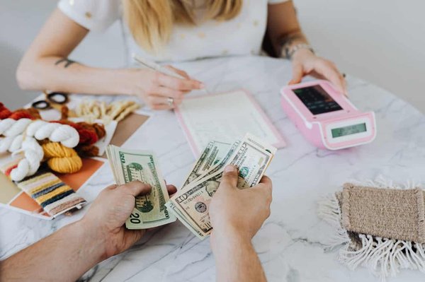 Est-il avantageux de choisir une assurance vie couplant placements financiers et projets verts ?