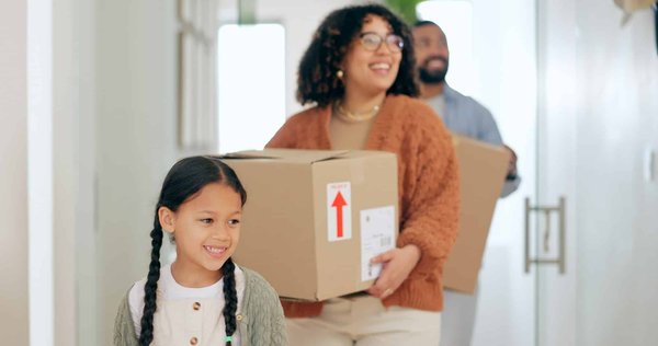Comment sécuriser un investissement immobilier dans une zone à risque de montée des eaux ?